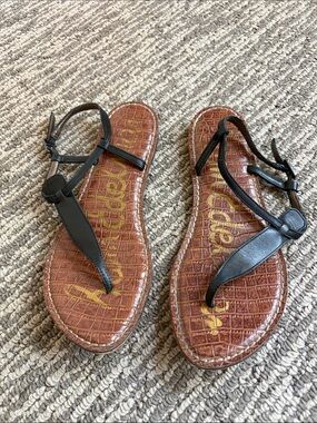 Sam Edelman Black Strappy T‑Bar Sandals with Brown Croc Footbed
